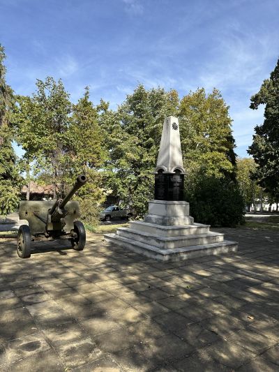 Осиновихме войнишкия паметник в Грамада - Изображение 1