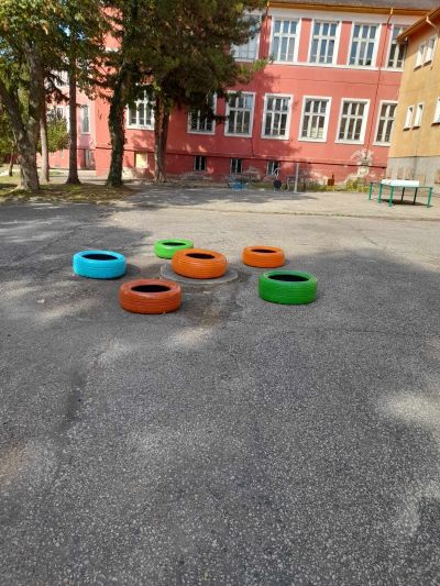 Първи стъпки в рециклирането в СУ 'Христо Ботев' - Изображение 3